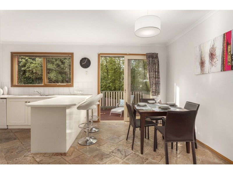 8/370 Church Road, Templestowe VIC 3106