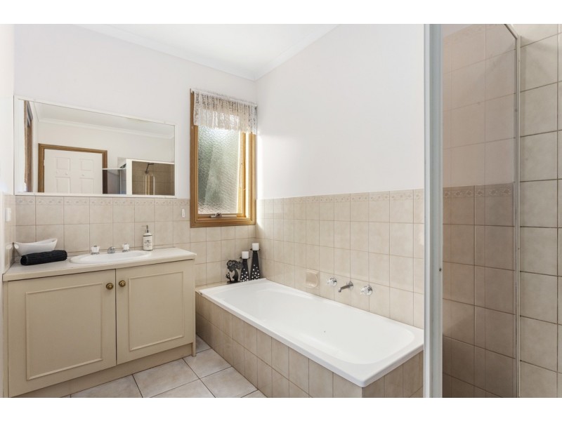 8/370 Church Road, Templestowe VIC 3106