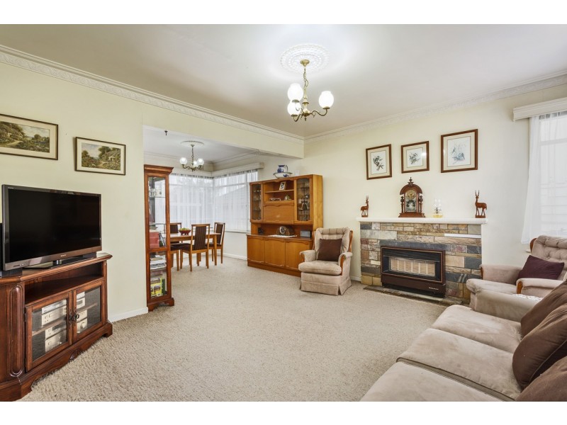 39 Belgravia Avenue, Mont Albert North VIC 3129