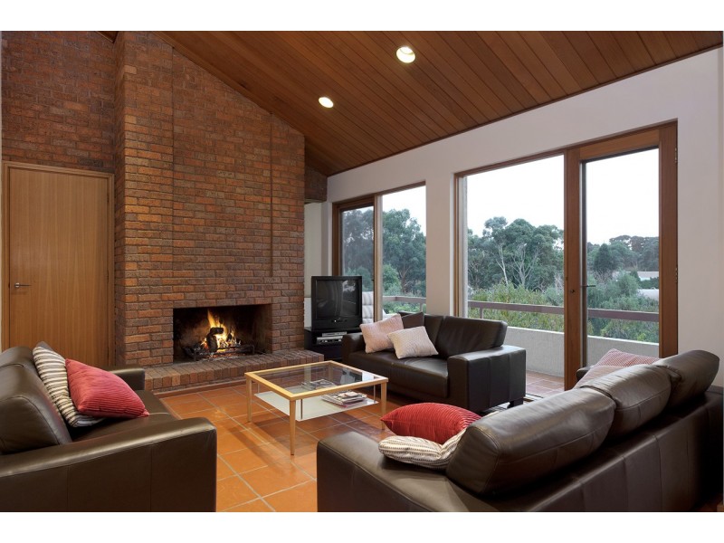 9 Anglemere Crescent, Donvale VIC 3111