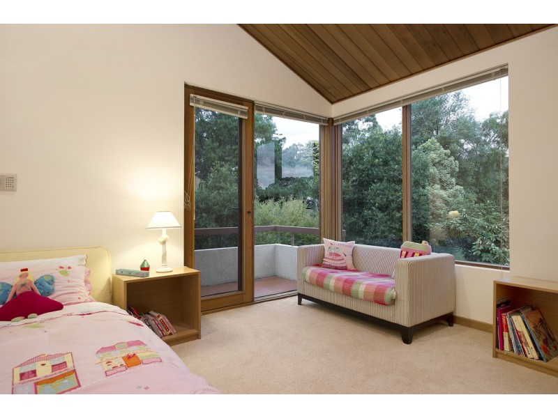 9 Anglemere Crescent, Donvale VIC 3111