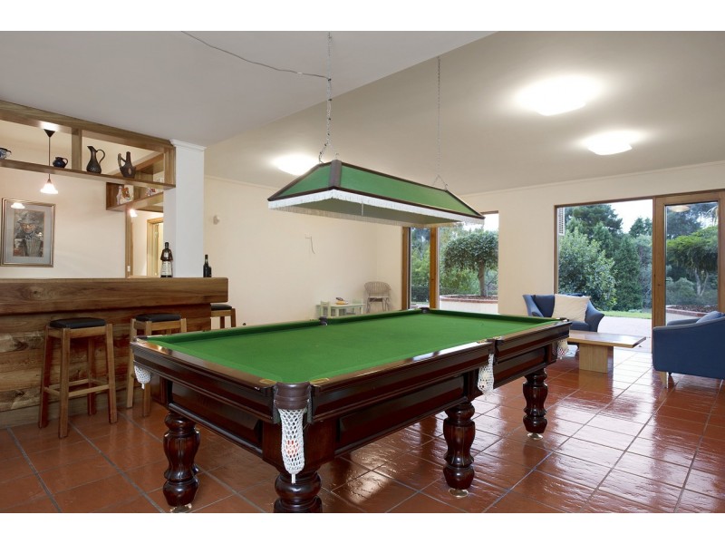 9 Anglemere Crescent, Donvale VIC 3111