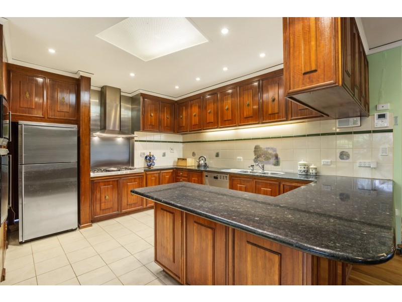 2 Robhill Rise, Templestowe VIC 3106