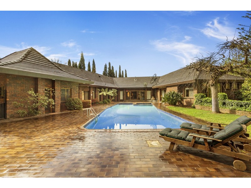 2 Robhill Rise, Templestowe VIC 3106