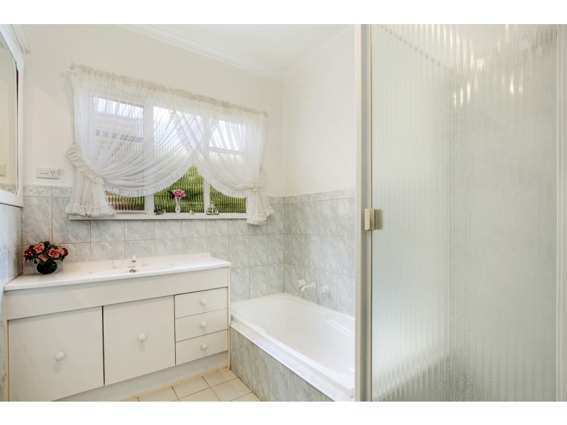 14 Elvie Street, Doncaster East VIC 3109