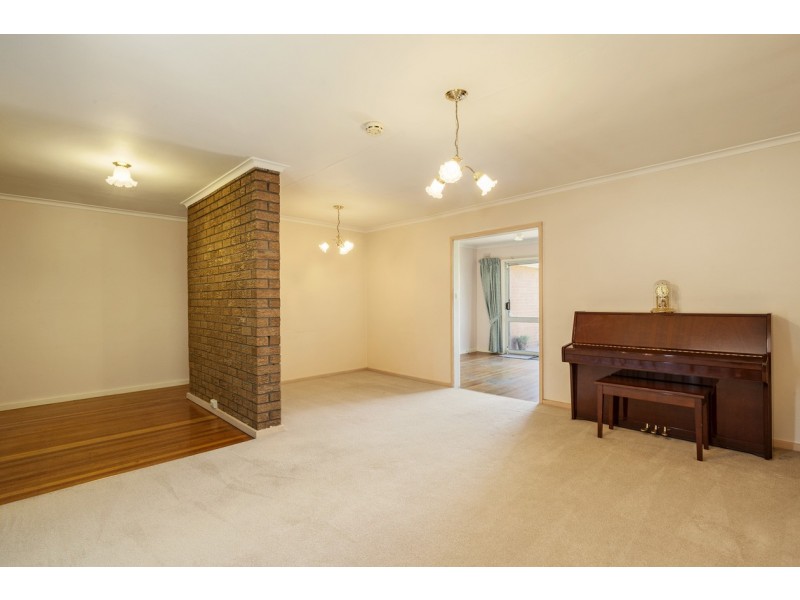 16 Currajong Street, Doncaster East VIC 3109