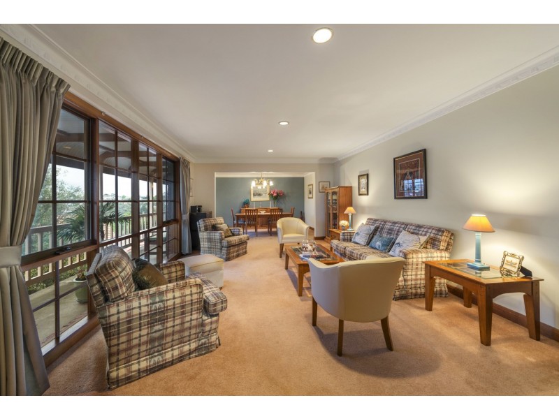 4 Hay Court, Doncaster East VIC 3109