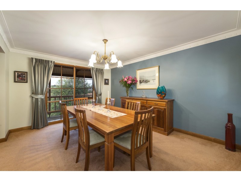 4 Hay Court, Doncaster East VIC 3109