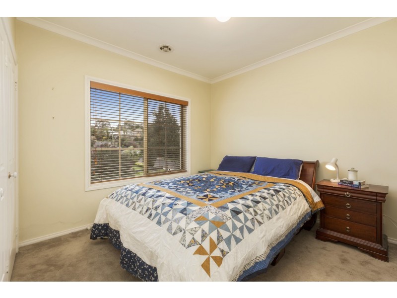2/184 Hawdon Street, Heidelberg VIC 3084