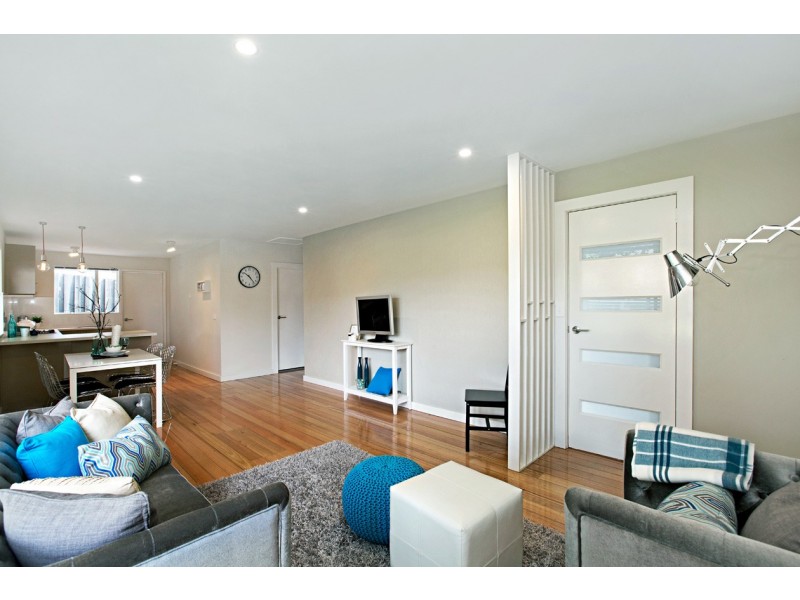 1/2 Campbell Street, Heathmont VIC 3135