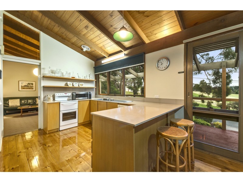 27 McCallum Road, Doncaster VIC 3108