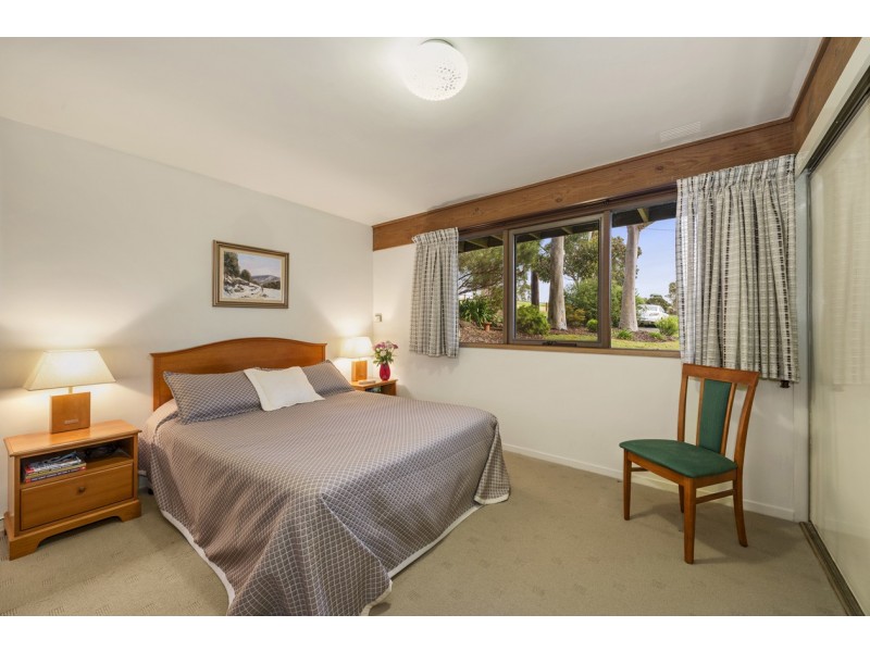 27 McCallum Road, Doncaster VIC 3108