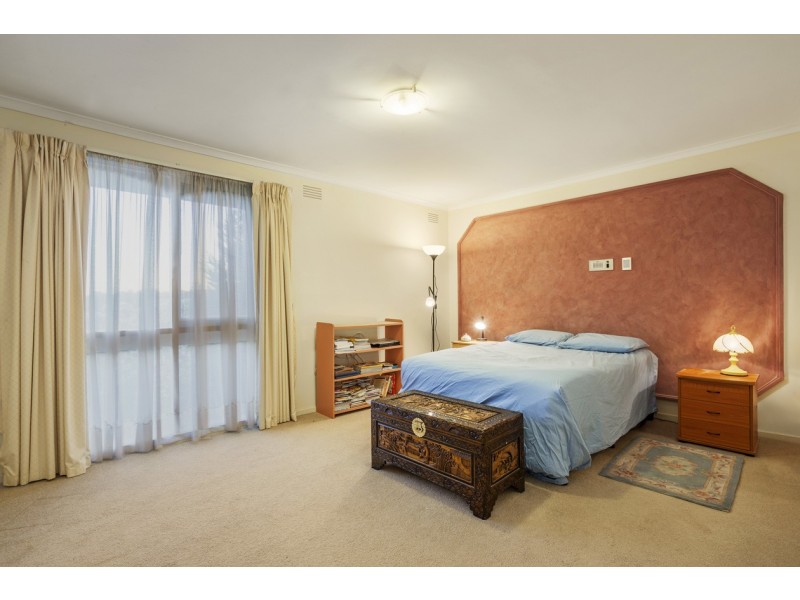 4 Taurus Road, Doncaster East VIC 3109