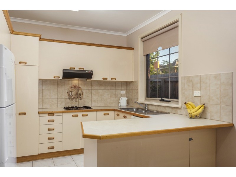 2/11 Kennon Street, Doncaster East VIC 3109