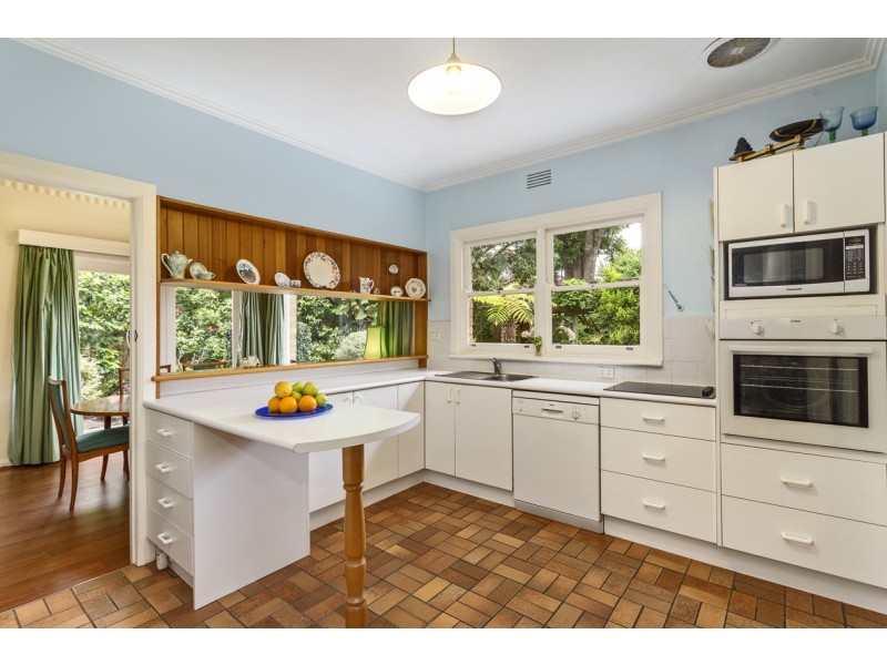 32 Sherwood Road, Mount Waverley VIC 3149