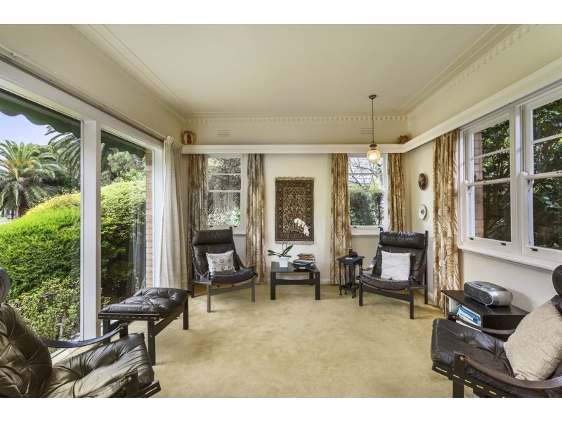 32 Sherwood Road, Mount Waverley VIC 3149