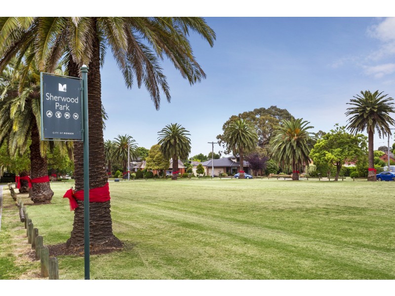 32 Sherwood Road, Mount Waverley VIC 3149