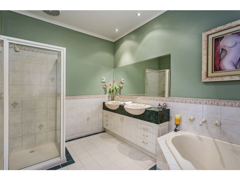 39 David Road, Templestowe Lower VIC 3107