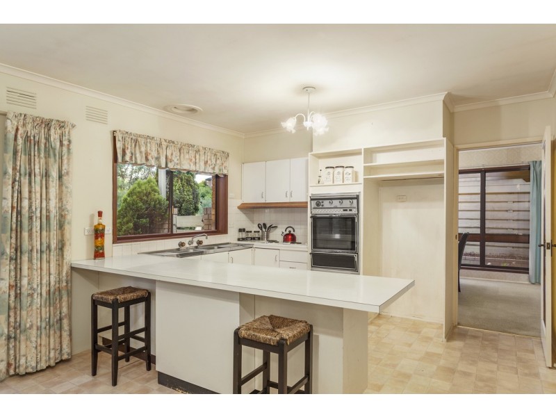 12 Virginia Court, Bulleen VIC 3105