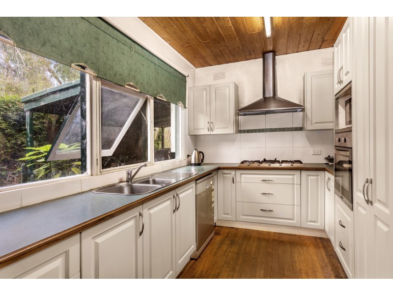 23 Dalmor Avenue, Mitcham VIC 3132