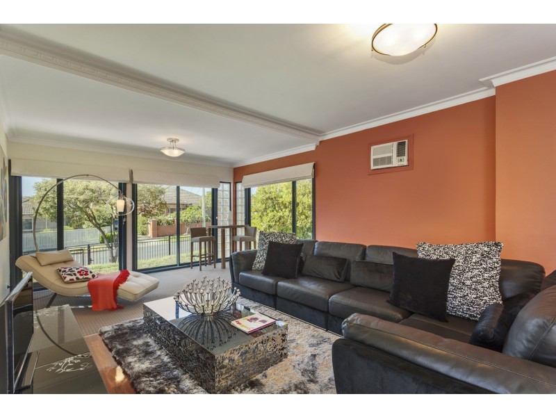 3 Rothsay Avenue, Burwood VIC 3125