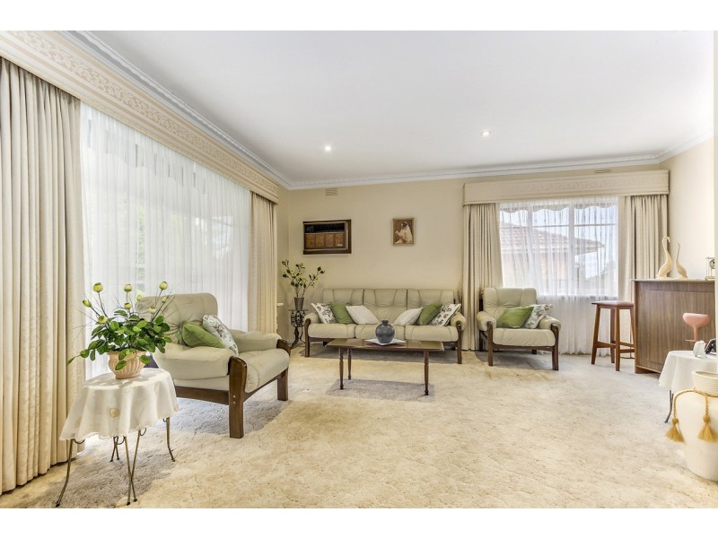 17 Dorothy Street, Burwood East VIC 3151