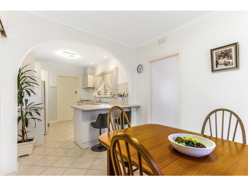 17 Dorothy Street, Burwood East VIC 3151