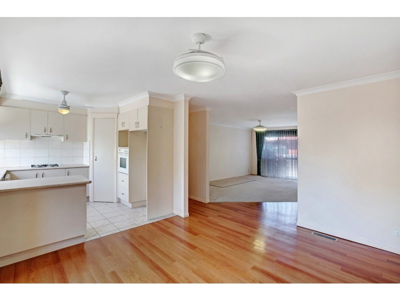 2/16 Sundew Avenue, Boronia VIC 3155