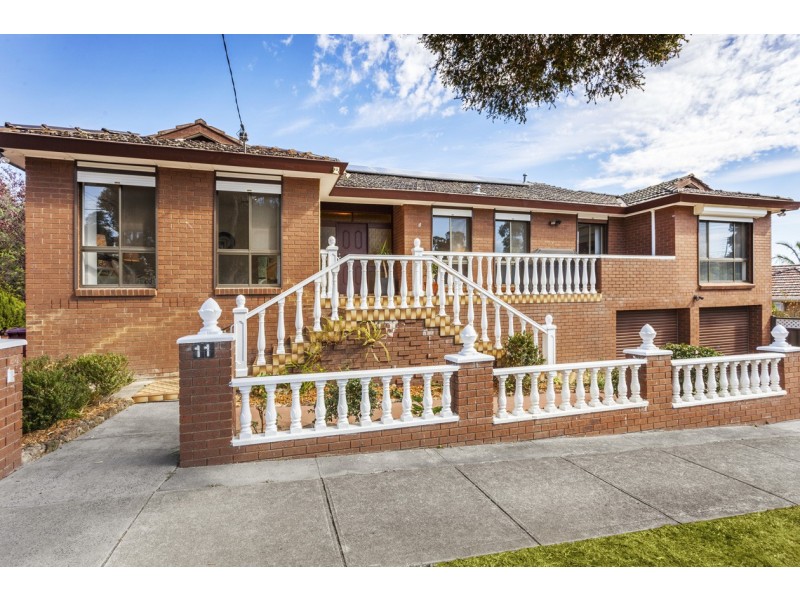 11 Kingsnorth Street, Doncaster VIC 3108