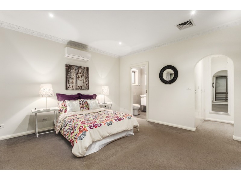 11 Kingsnorth Street, Doncaster VIC 3108