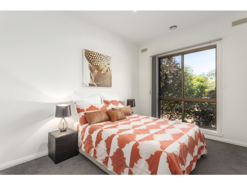 11 Kingsnorth Street, Doncaster VIC 3108