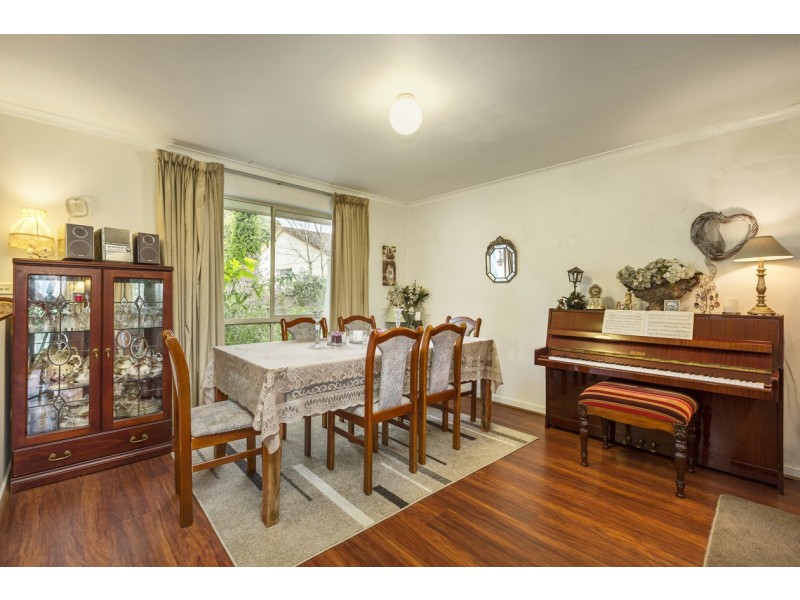 2/15 Paula Crescent, Doncaster East VIC 3109
