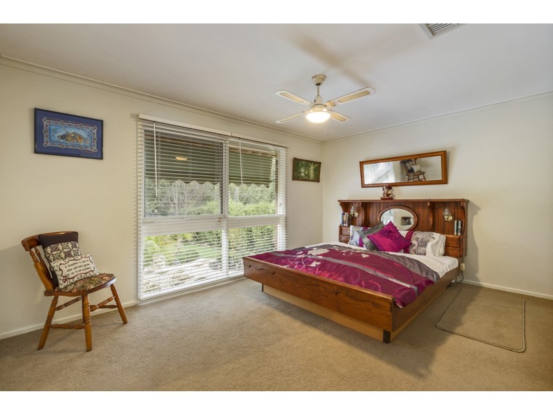 340 Thompsons Road, Templestowe Lower VIC 3107