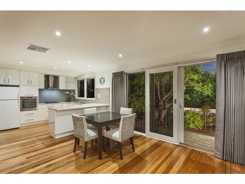 6 Darrandaul Drive, Bulleen VIC 3105