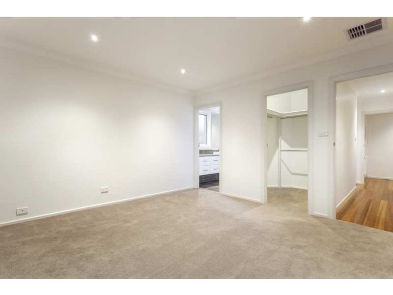 6 Darrandaul Drive, Bulleen VIC 3105