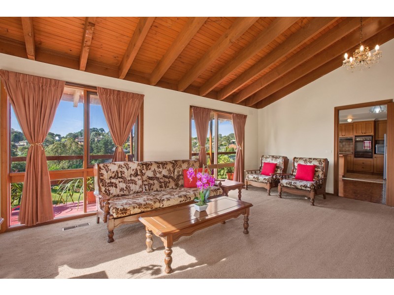 4 Darren Rise, Doncaster East VIC 3109