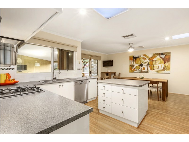 7 Haideh Place, Wantirna South VIC 3152