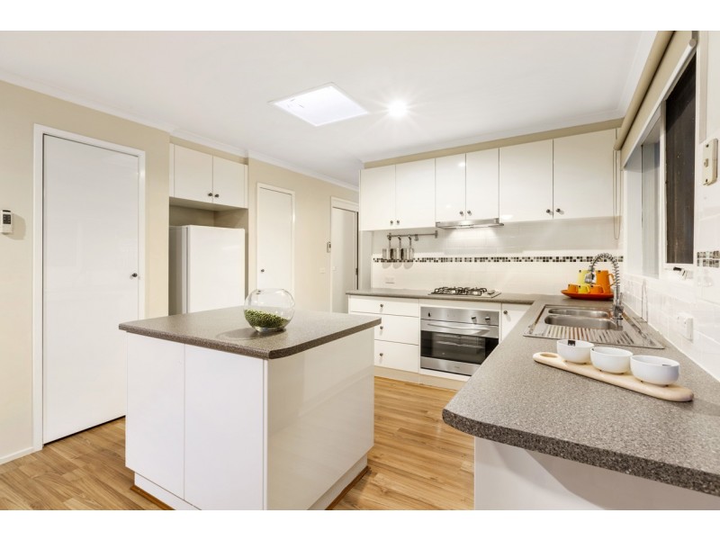 7 Haideh Place, Wantirna South VIC 3152