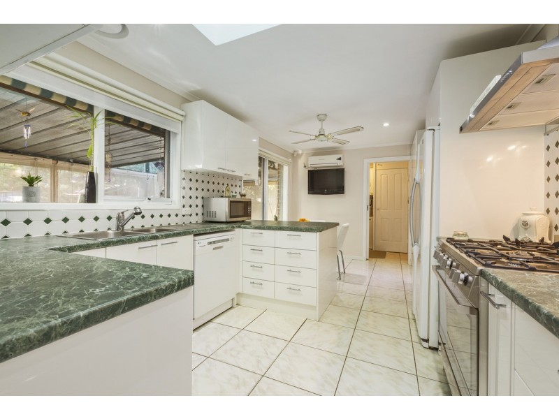 33 Huntingdon Avenue, Bayswater North VIC 3153