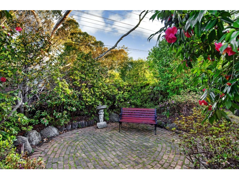 198 Oban Road, Ringwood North VIC 3134