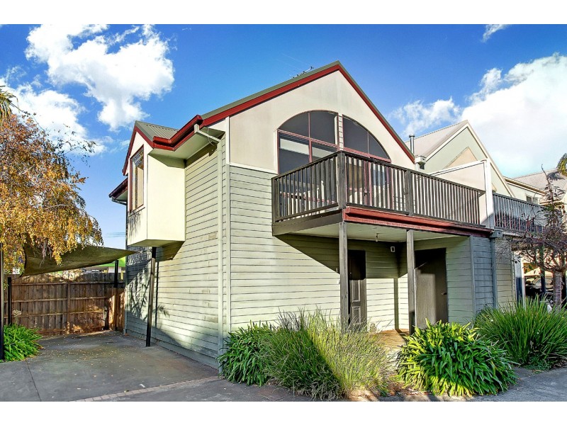 1/3 Ashley Street, Wantirna VIC 3152