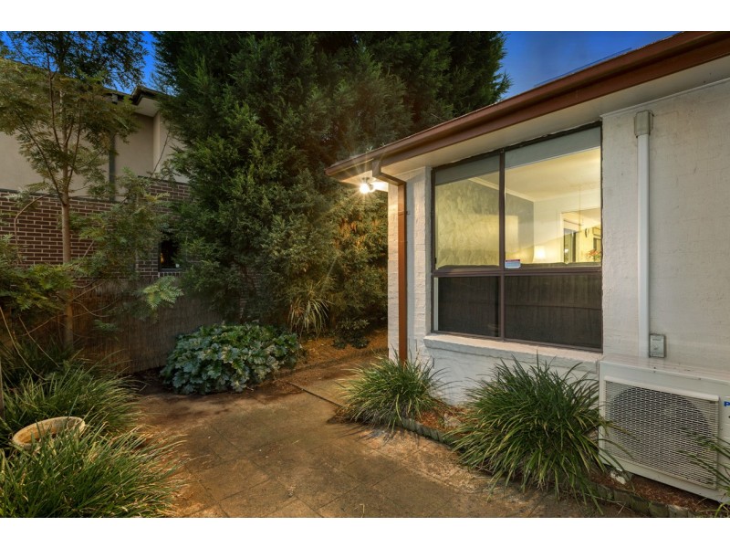 2/59 Tunstall Road, Donvale VIC 3111