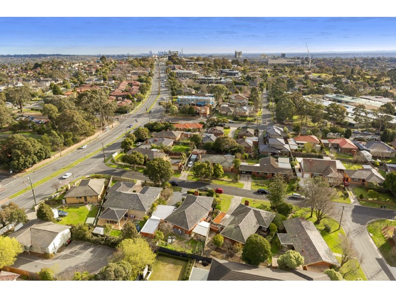 8 Lauer Street, Doncaster VIC 3108