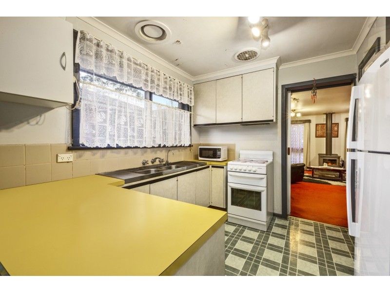 8 Birkenhead Avenue, Wantirna VIC 3152