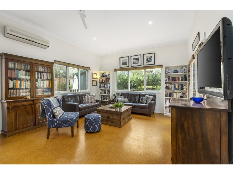 18 Cumberland Avenue, Balwyn North VIC 3104