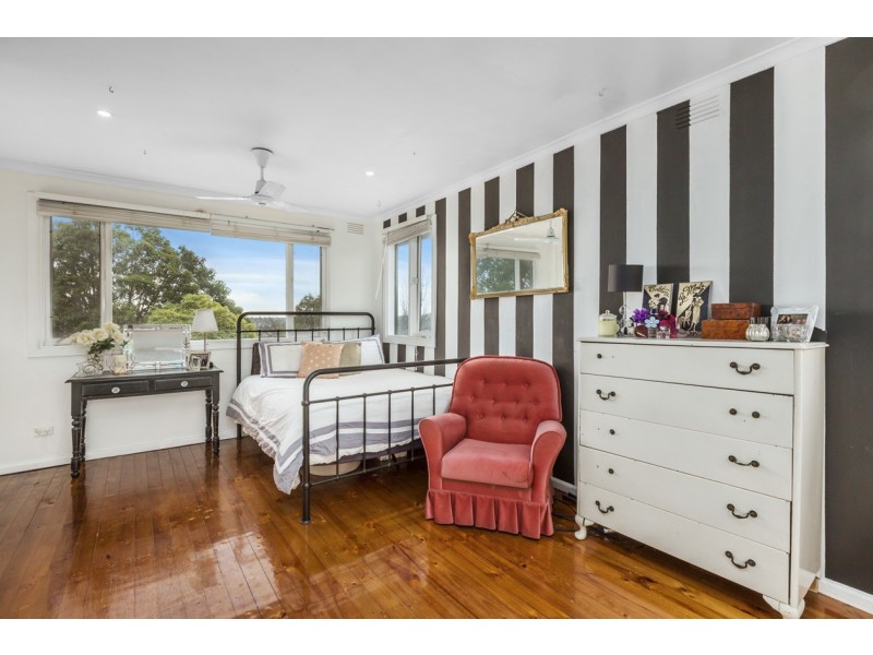 18 Cumberland Avenue, Balwyn North VIC 3104