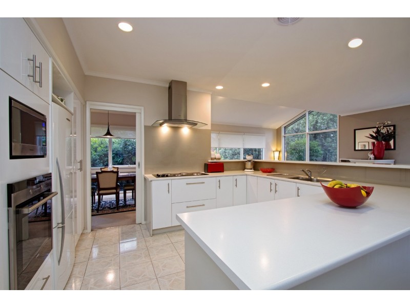 338 Thompsons Road, Templestowe Lower VIC 3107