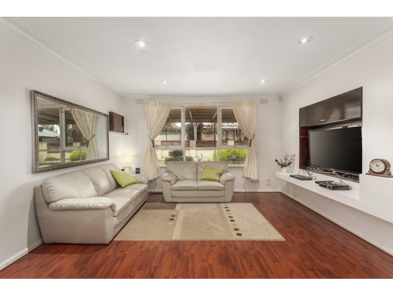 17 Middlefield Drive, Blackburn North VIC 3130