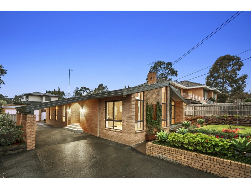 19 Renshaw Street, Doncaster East VIC 3109