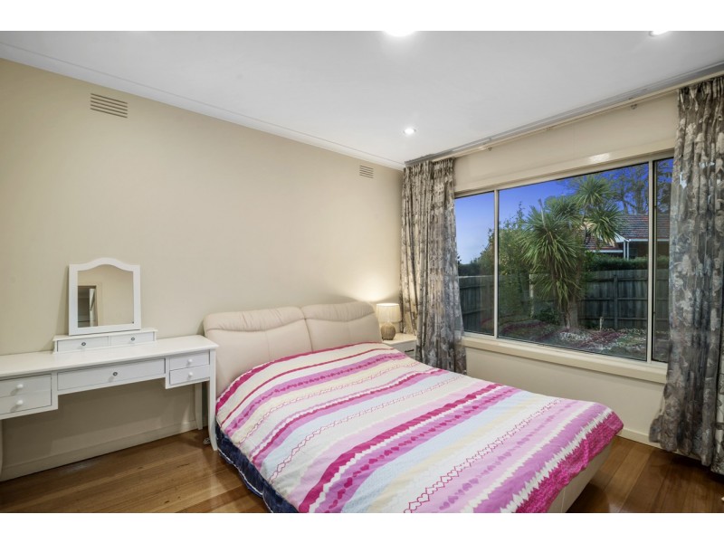 6 Carisbrook Court, Doncaster East VIC 3109